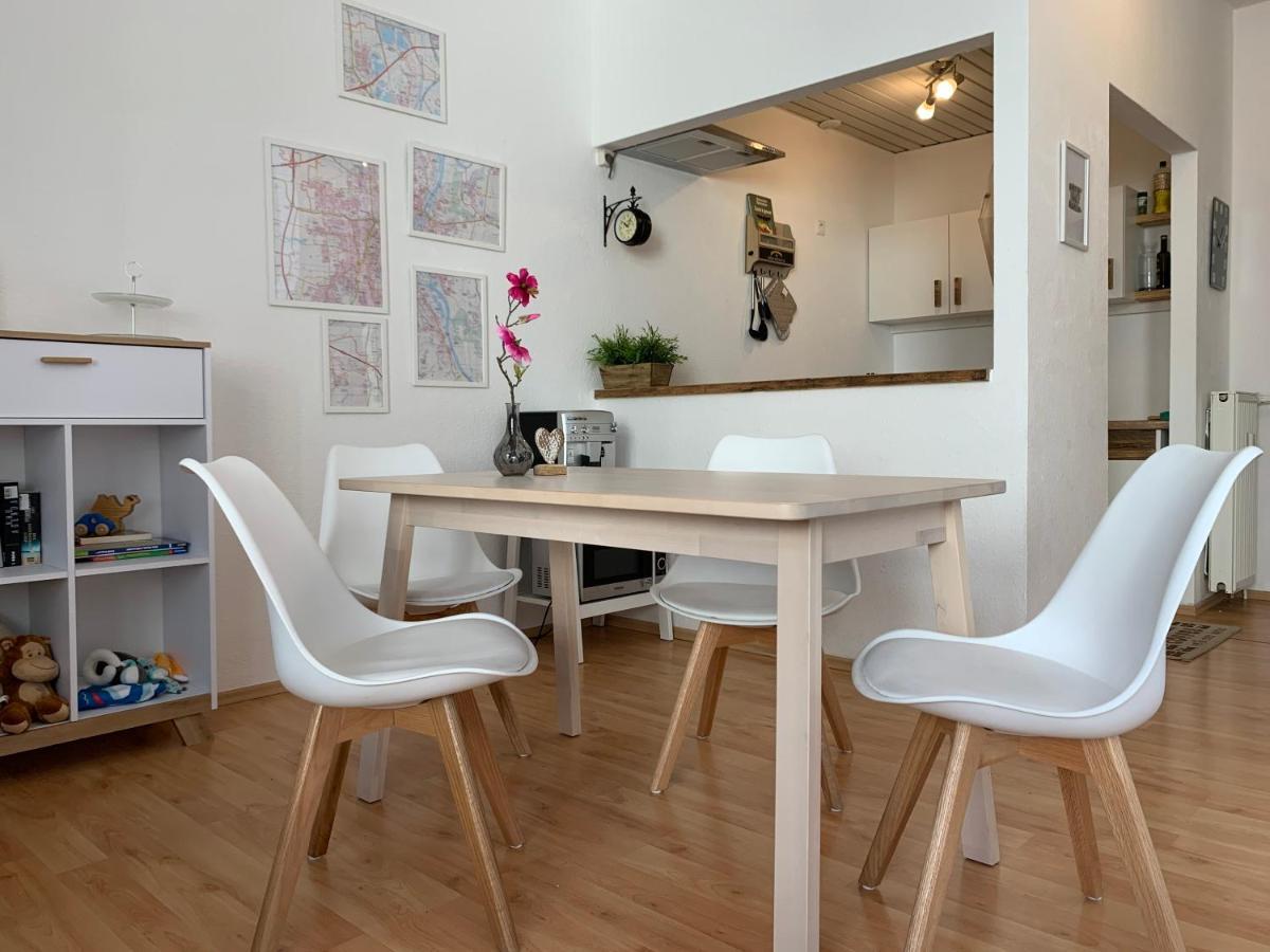 Helle Wohnung In Top-Lage, Hasselbachplatz - Altstadt, W-Lan, 4 Schlafplaetze Magdeburg Dış mekan fotoğraf